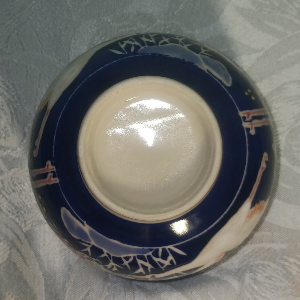 Japanese Style Ramen Bowl with Chopstick Rest - Picture 6 of 7